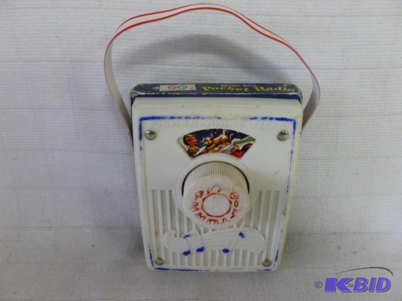 lot 132 image: Vintage 1966 Fisher Price Twinkle Twinkle Lit...