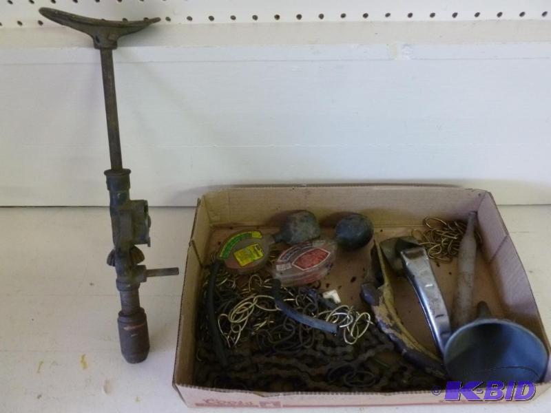 lot 200 image: Large lot of mechanic shop items that include...