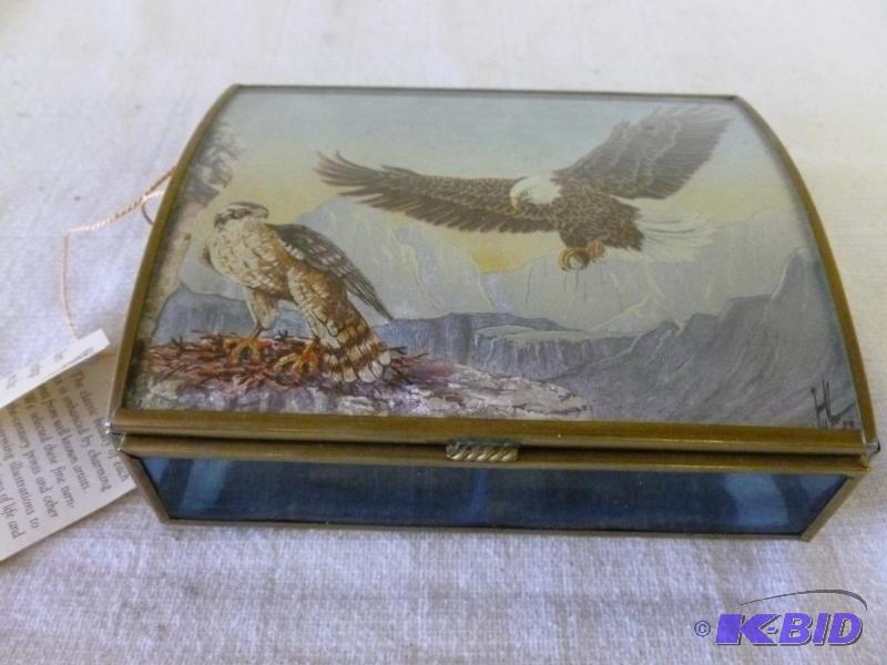 lot 226 image: Beautiful Via Vermont brass framed and glass ...