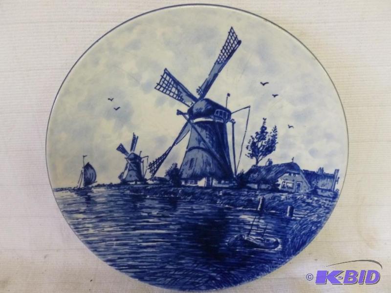 lot 230 image: Vintage Delft hand painted porcelain plate th...
