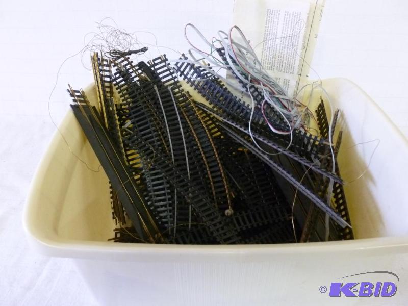 lot 244 image: Huge lot of good Tyco and Atlas HO scale trac...