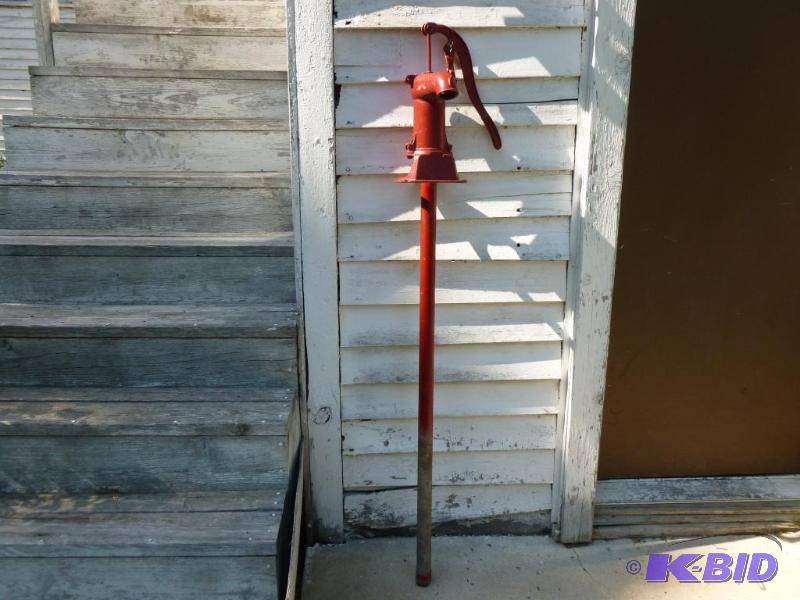 lot 258 image: Vintage Dempster cast iron hand cistern pump ...