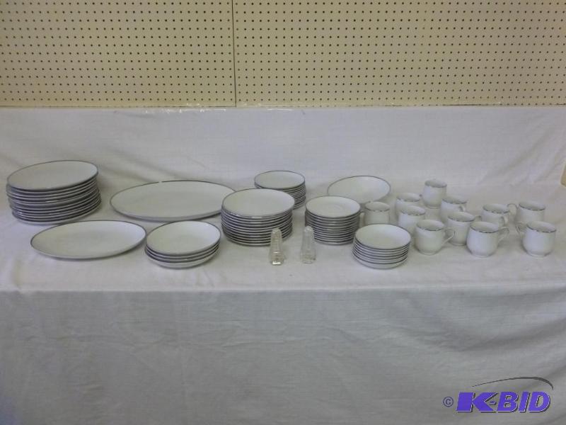 lot 259 image: Beautiful Yamato&nbsp74 pc.  Moon Glow  ch...