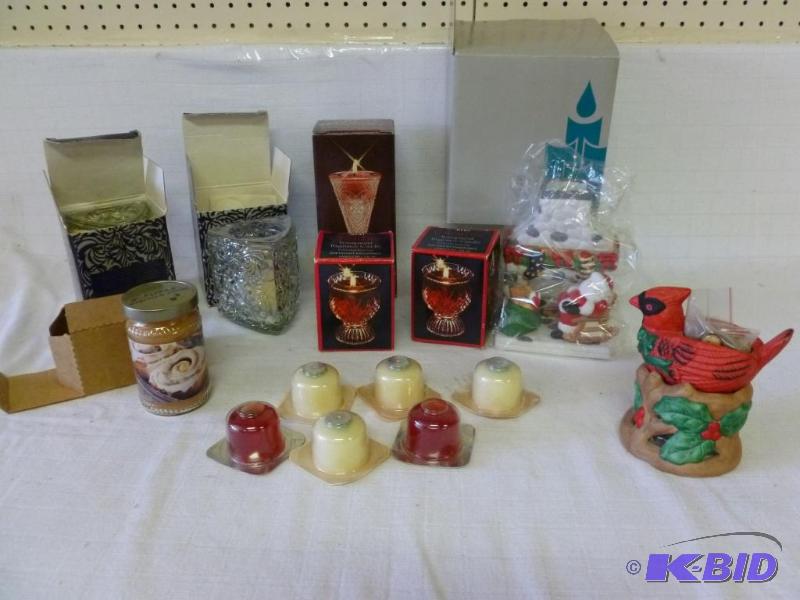 lot 265 image: This lot consists of a Partylite&nbspfiresid...