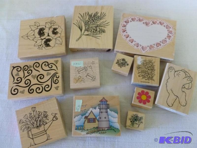 lot 302 image: Lot of twelve wooden bodied and rubber craft ...