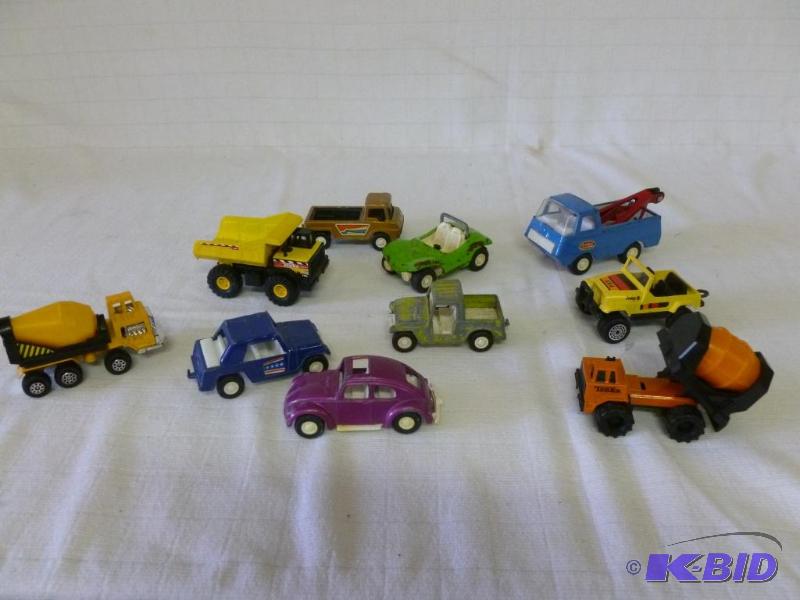 lot 31 image: Lot of ten vintage Tootsie Toy and Tonka die ...