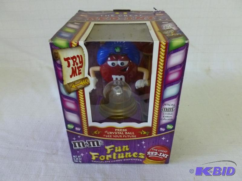 lot 54 image: Collectible M & M The Great Red-Ini fun f...
