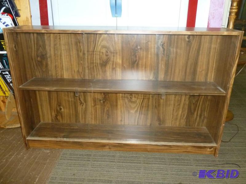 lot 6 image: Large wood and sliding glass front display ca...