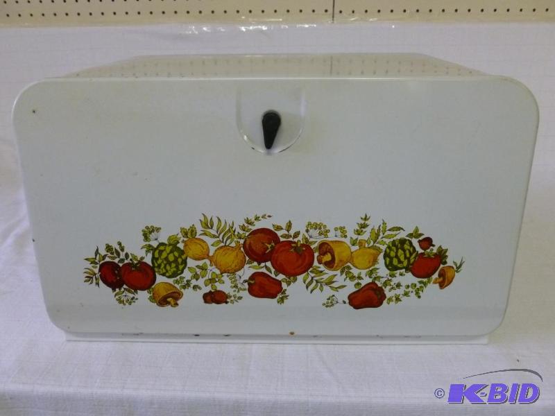 lot 64 image: Vintage Beauty Box metal bread saver box that...