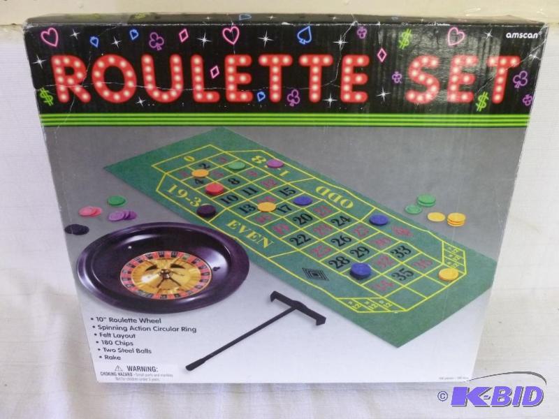 lot 76 image: Amscan Roulette Set, comes in the original bo...