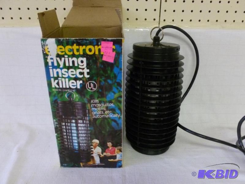 lot 78 image: Regency Electronics flying insect killer mode...