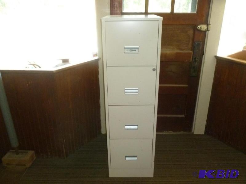 lot 9 image: Steel Works four drawer metal file cabinet, n...