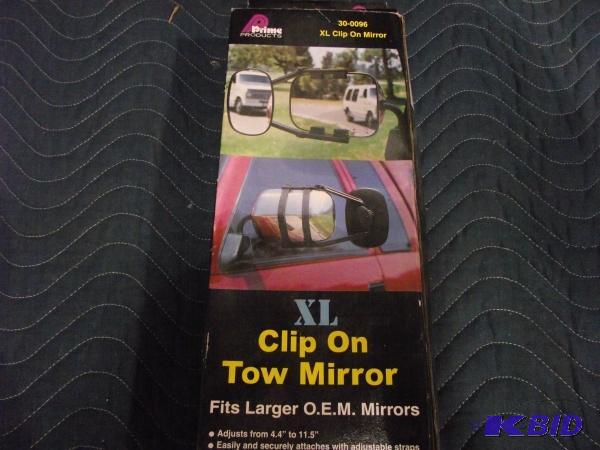 lot 65 image: XL Clip ON Tow Mirror...