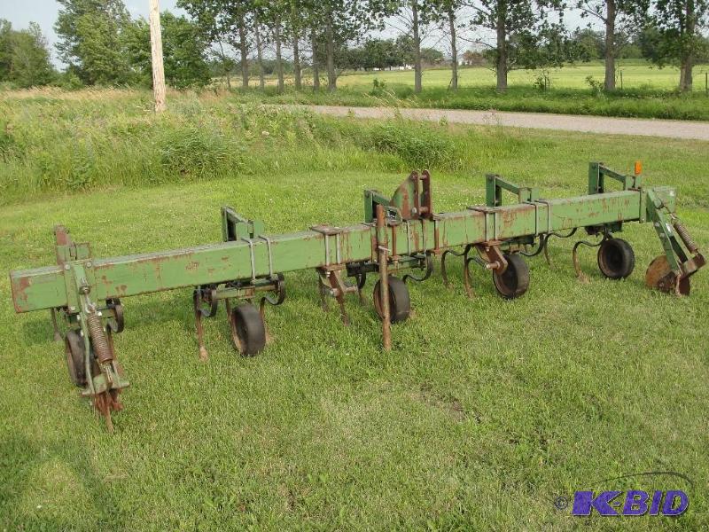 Cultivator