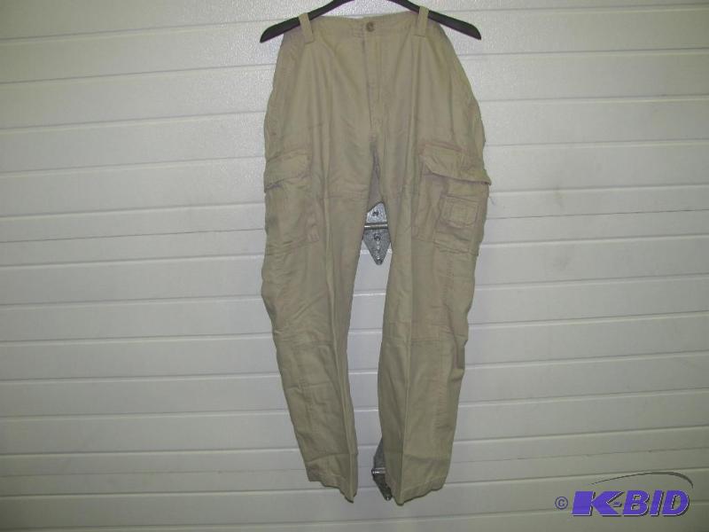 NEW Pair of GUIDE GEAR Khaki Outdoor Cargo Pa...