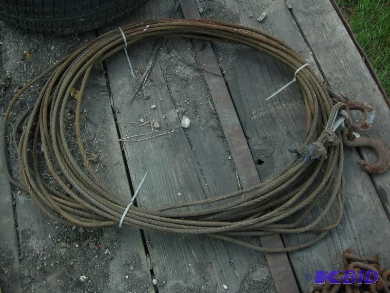 lot 25 image: 38 cable