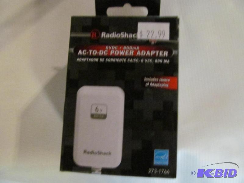 Brand New in Box RadioShack AC to DC power a...