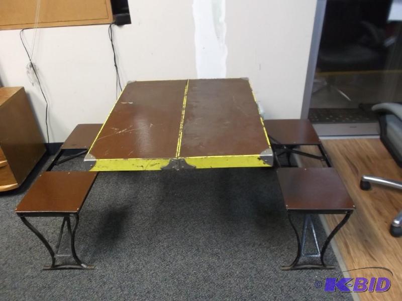 lot 10 image: Vintage Handy Folding Table And Chair - Milwa...