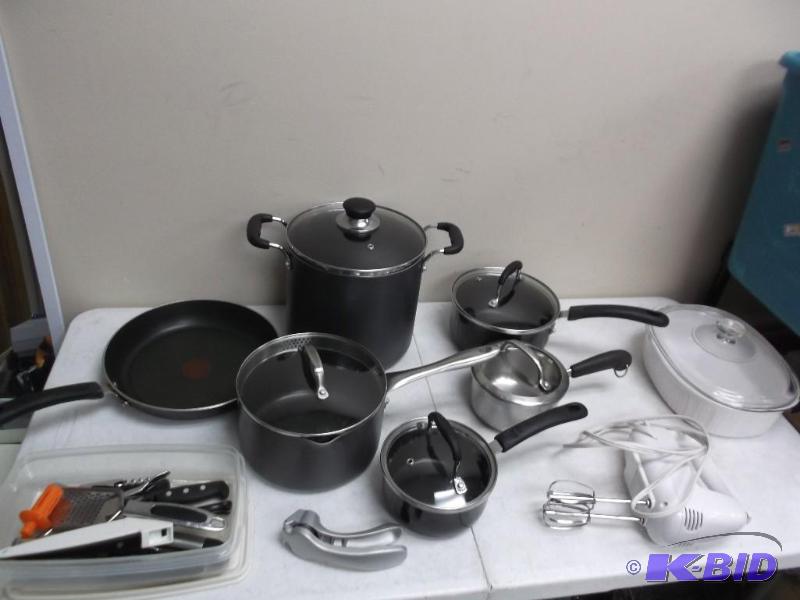 lot 102 image: Lot Of Kitchen Pans And Other Items, Mixer...
