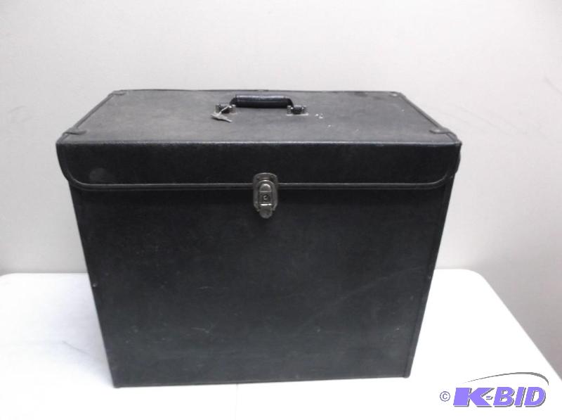 lot 112 image: Large Vintage File Case...