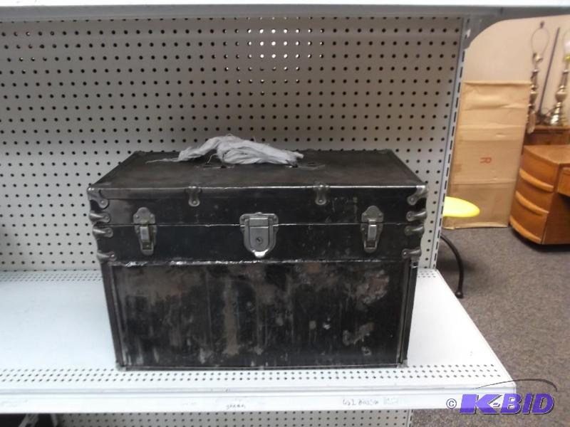 lot 115 image: Vintage Wood And Metal Box, Used Lots Of Wear...