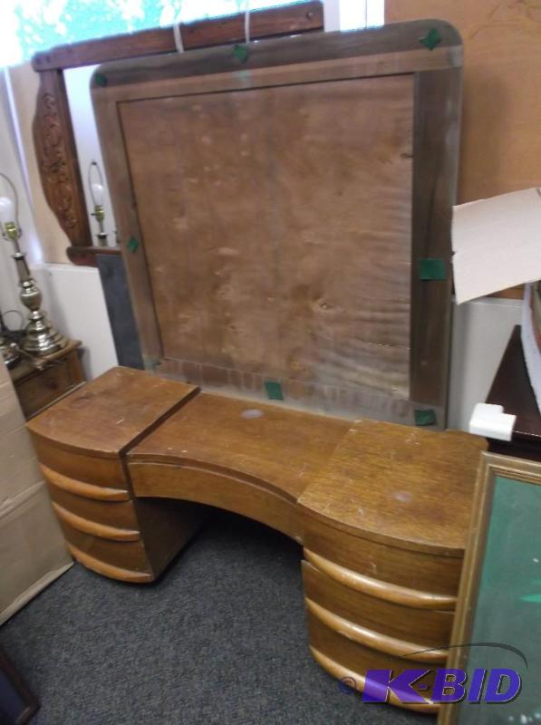 lot 21 image: Vintage Wood Vanity, Missing Mirror, Needs Re...