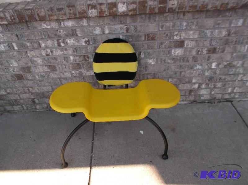 lot 22 image: Bumble Bee Kids Chair...