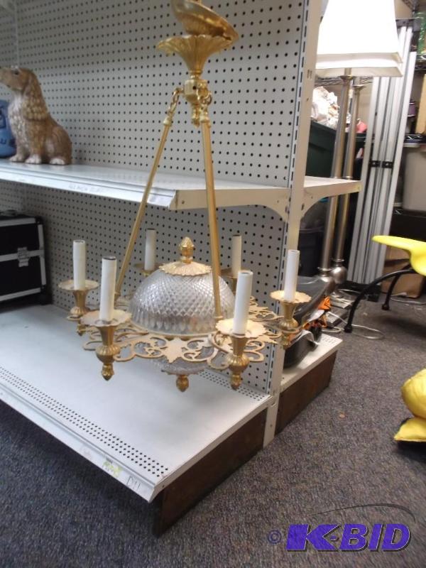 lot 23 image: Vintage Hanging Chandelier Light, Untested...