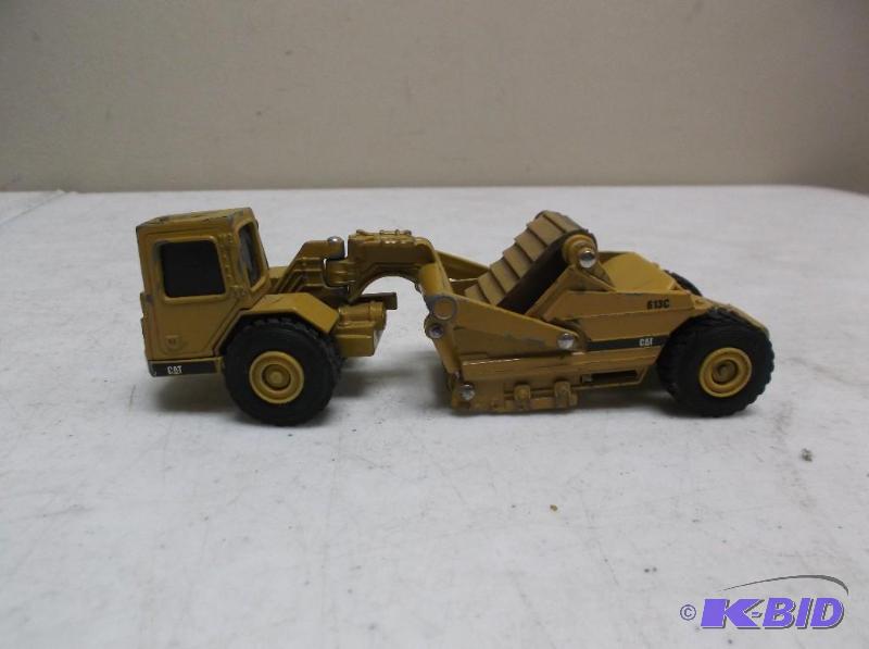 lot 3 image: Norscot 613c&nbspDie Cast Model, Some Wear M...