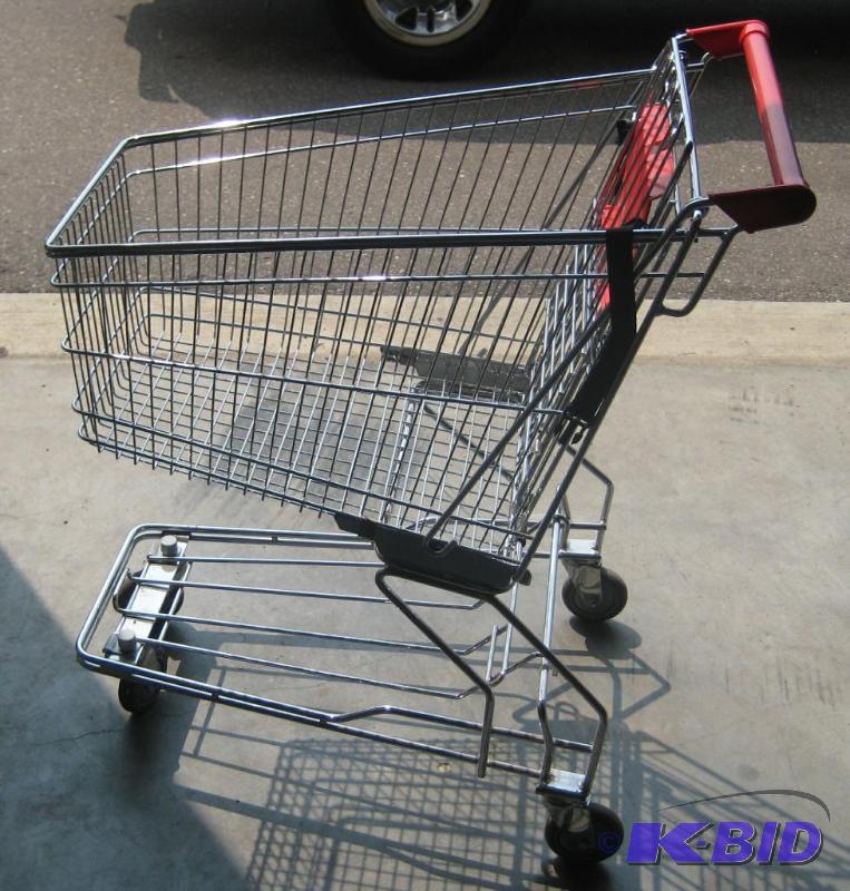 lot 002 image: Grocery Cart (medium sized for a smaller store)