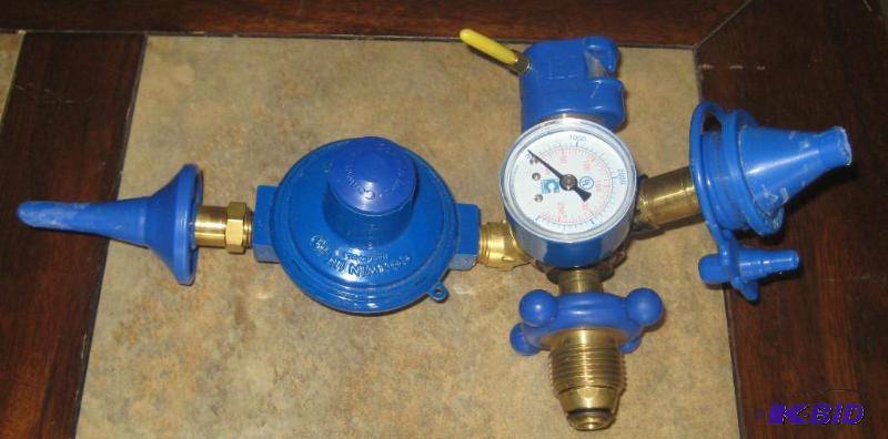 lot 009 image: Helium Balloon Guage and Filler