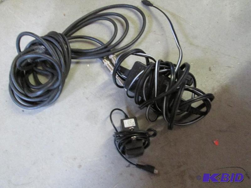 lot 118 image: mixed lot of cords...