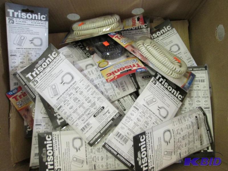 lot 171 image: Large lot of Trisonic 25ft. Modular coil cord...