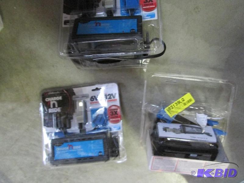 lot 174 image: 3 charge n ride 6V 12V universal chargers...