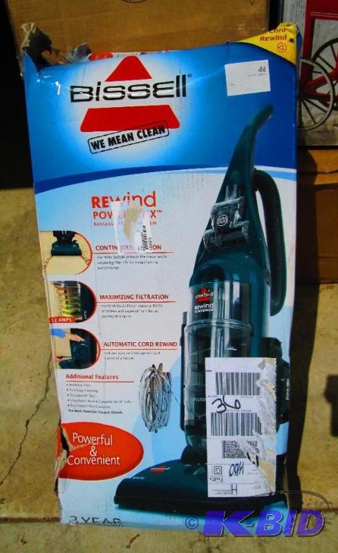 lot 36 image: Bissel Power Helix vacuum cleaner - very clea...
