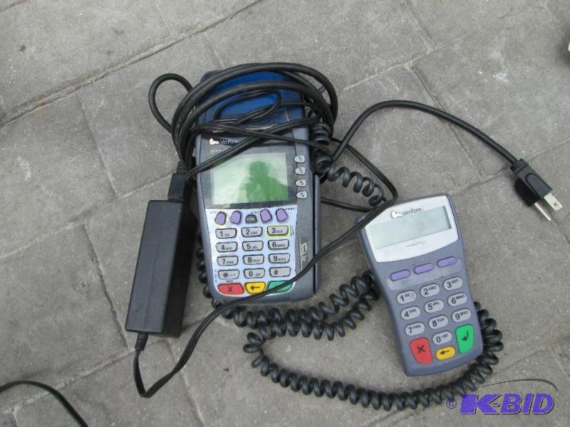 lot 8 image: VeriFone credit card reader with pin pad...