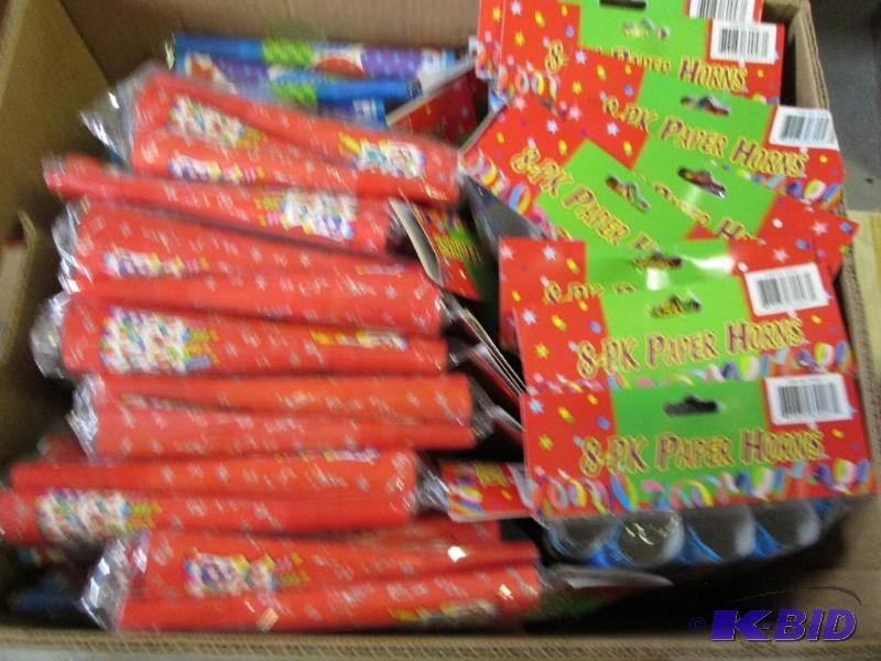 lot 94 image: mixed lot of 8 pack paper horns...