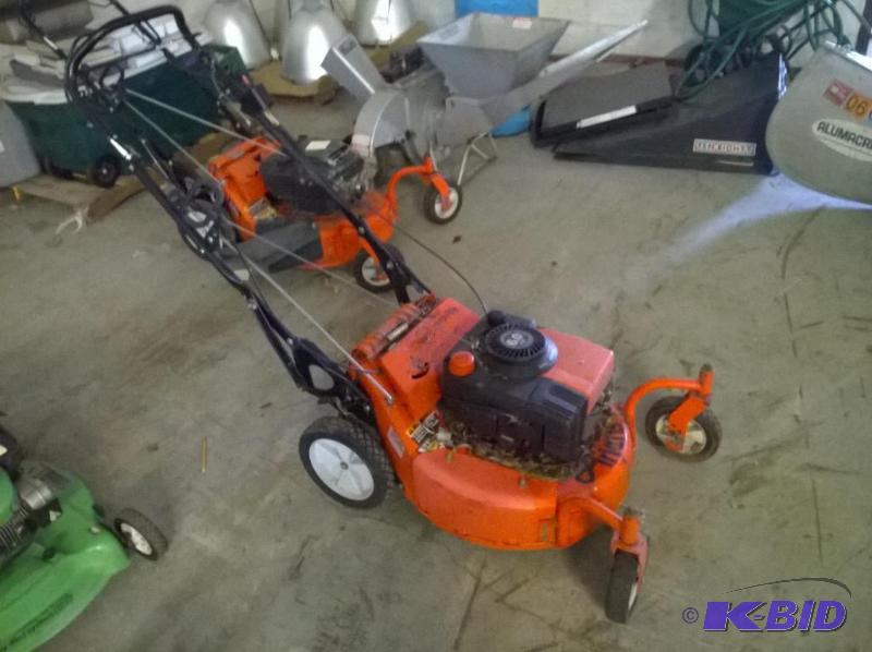 lot 10 image: Ariens Self Propelled Lawnmower, 6hp, 911078...