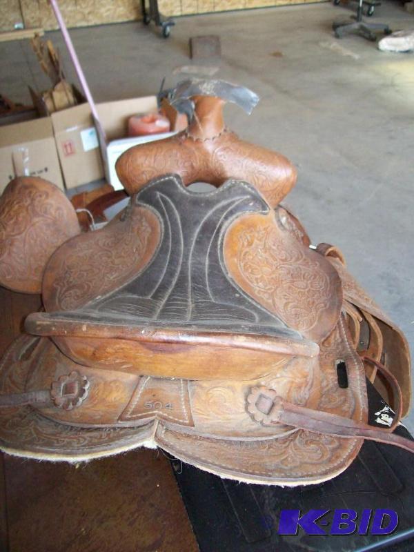 Saddle