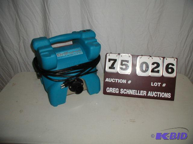 lot 26 image: Dri-Eaz Dri Force inter-air drying system, mo...