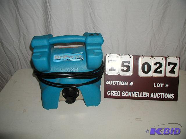 lot 27 image: Dri-Eaz Dri Force inter-air drying system, mo...