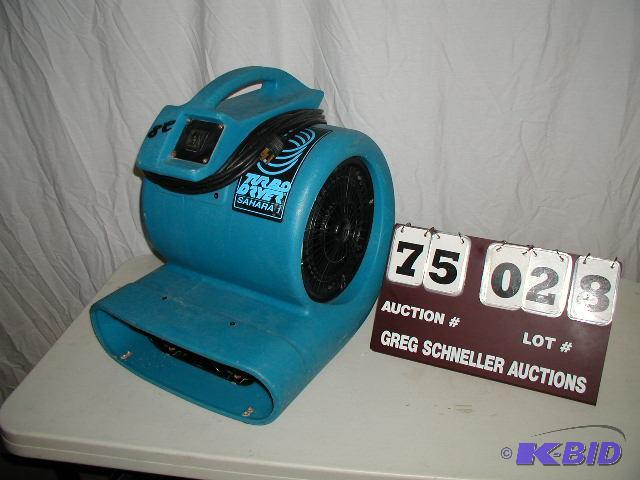 lot 28 image: Dri-Eaz Turbo Dryer Saraha 1, model F188, 115...