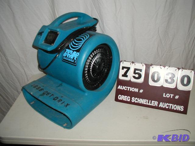 lot 30 image: Dri-Eaz Turbo Dryer Saraha 1, model F188, 115...