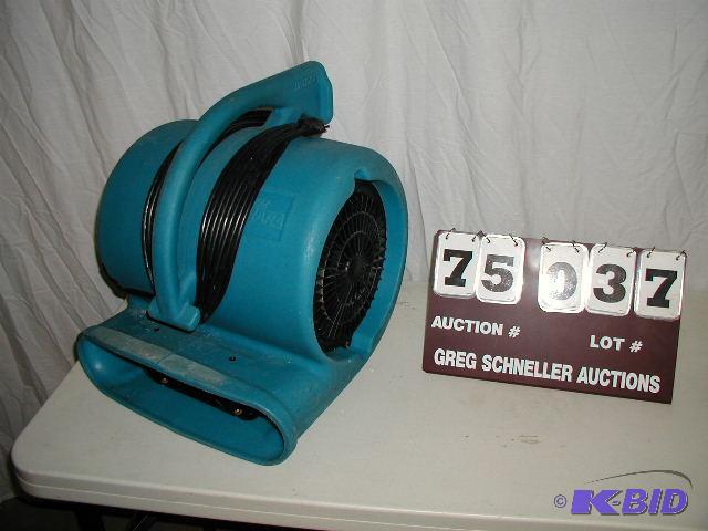lot 37 image: Dri-Eaz turbo dryer, model F352....