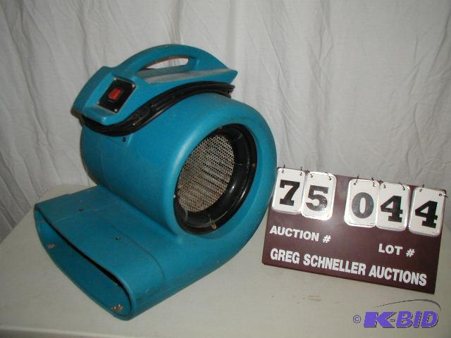lot 44 image: Dri-Eaz dryer, model F188....