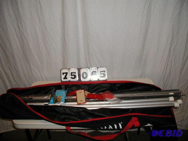 lot 65 image: Zip Wall in a bag, dust barrier system....