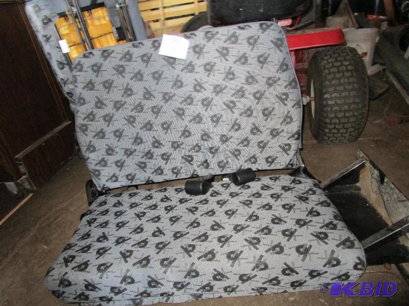lot 49 image: Bus seat