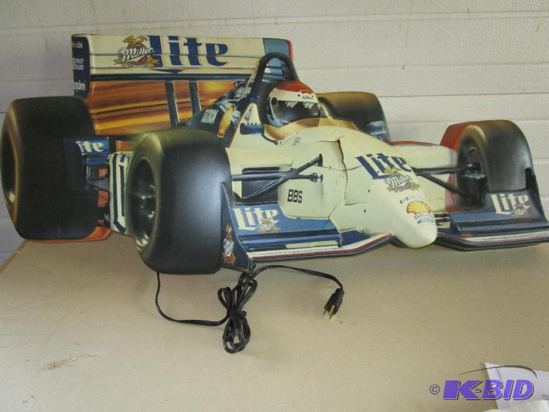 lot 8 image: Miller Lite Beer Sign