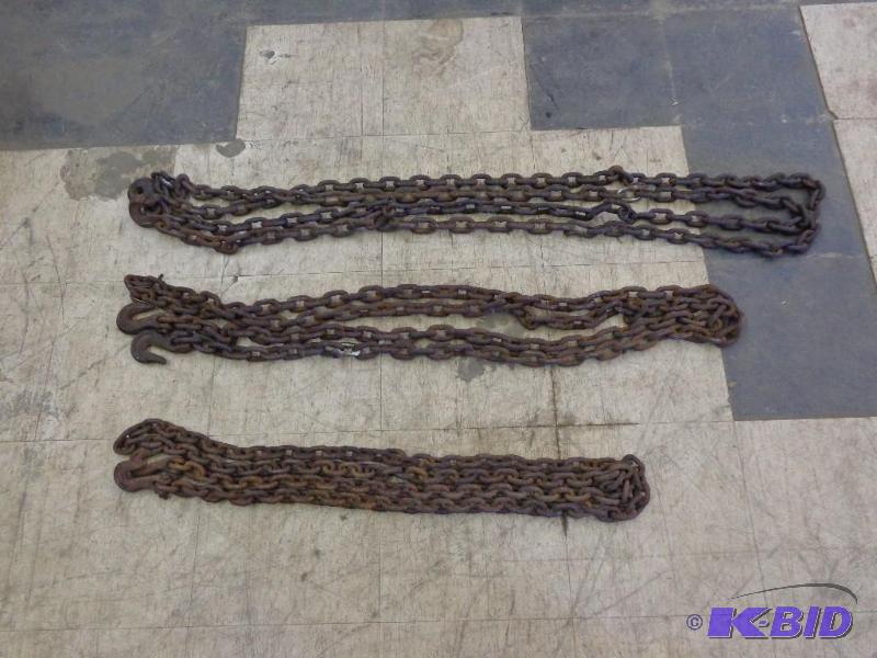 lot 107 image: 3 Chains (1) 12 Feet (1) 14.3 Feet (1) 17.6 F...