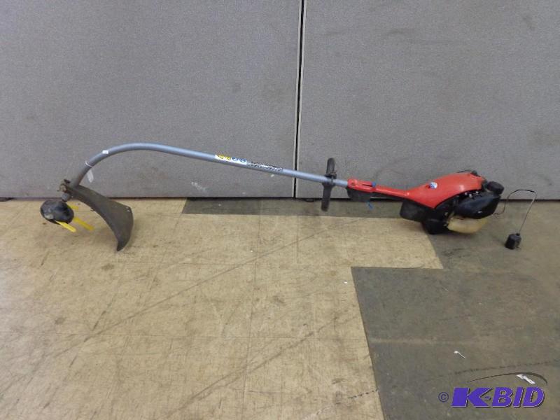 lot 141 image: Homelite&nbspZR Series Z725cc Has Compressio...